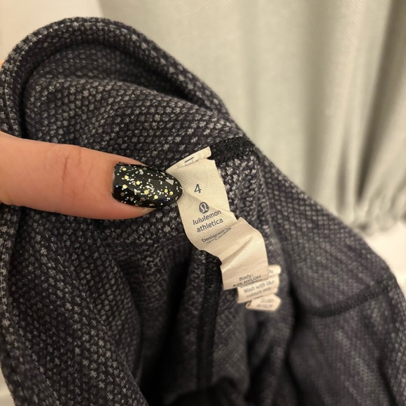 Lululemon Patterned Leggings - Picture 3 of 3